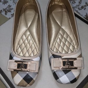 Burbery ballet flats